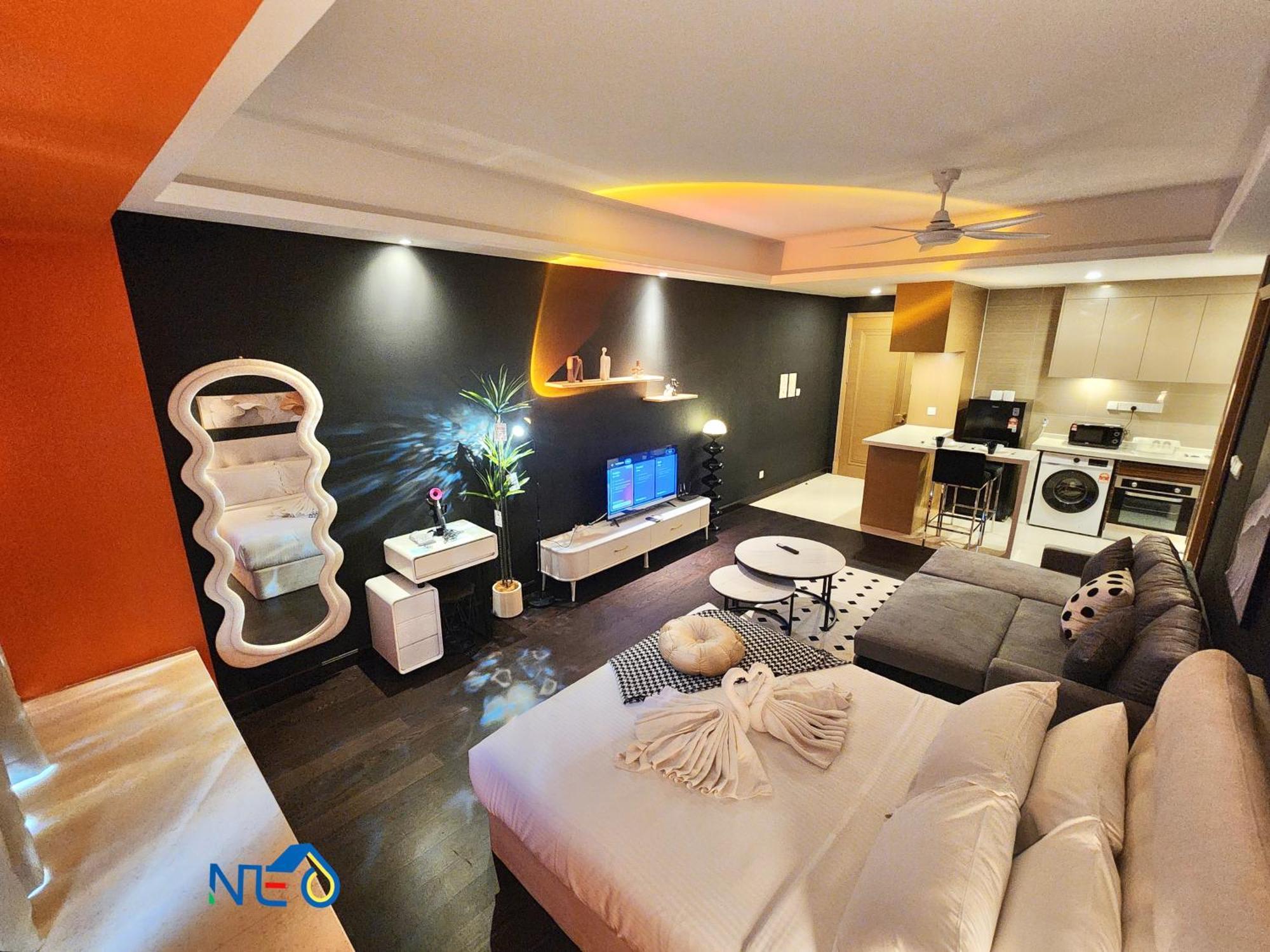 R&f Princess Cove Designer By Neo Apartment
